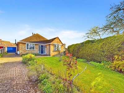 3 bedroom detached bungalow for sale Chinnor, OX39 4PB