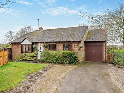 3 bedroom detached bungalow for sale in Bodsham Crescent, Bearsted, Maidstone, ME15