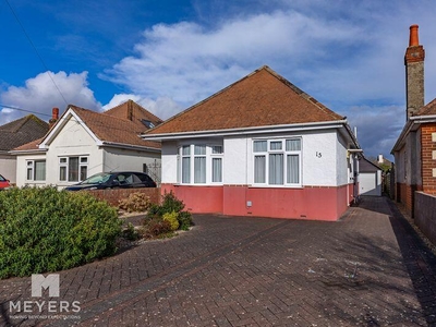 3 bedroom detached bungalow for sale in Wynford Road, Muscliffe, BH9