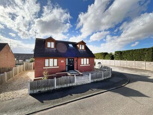3 Bedroom Detached House For Sale In Banks, Southport