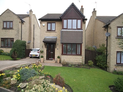 3 bedroom detached house for sale in Coppice View, Idle, Bradford 10, BD10