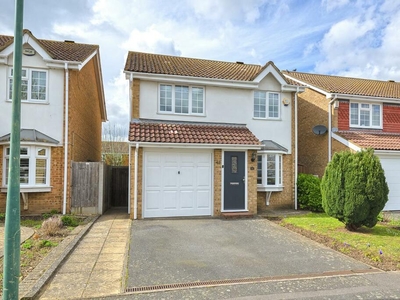 3 bedroom detached house for sale in Hazelwood Drive, Maidstone, ME16