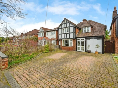 3 bedroom detached house for sale in Heathlands Road, Sutton Coldfield, B73