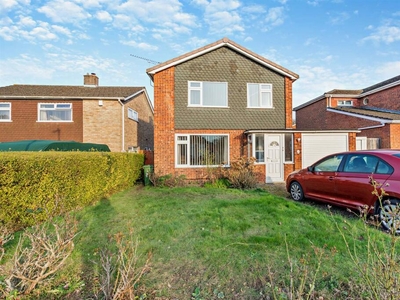 3 bedroom detached house for sale in Ufton Close, Maidstone, ME15