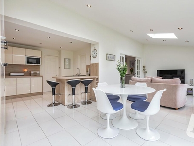 3 bedroom detached house for sale in Warwick Place, Pilgrims Hatch, Brentwood, Essex, CM14