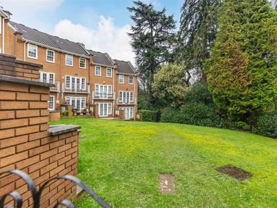 3 bedroom end of terrace house for sale in Branksome Wood Road, Bournemouth, BH4