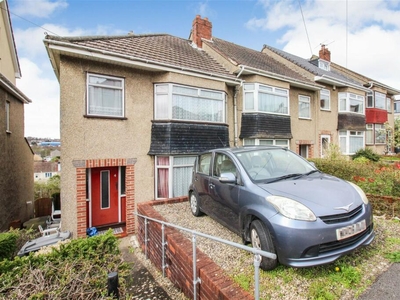 3 bedroom end of terrace house for sale in Crowther Road, Bristol, BS7