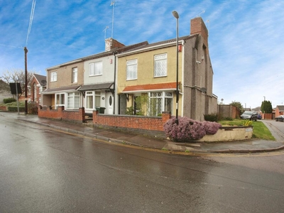 3 bedroom end of terrace house for sale in Hurst Road, Longford, Coventry, CV6
