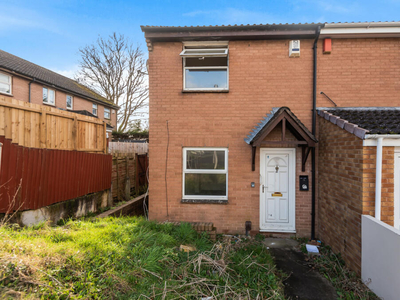 3 bedroom end of terrace house for sale in Kirkstall Close, Plymouth, Devon, PL2