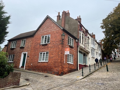 3 bedroom end of terrace house for sale in Steep Hill, Lincoln, LN2