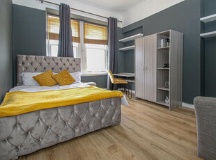 3 bedroom flat for rent in Berkeley Street, Glasgow, G3 7HH, G3