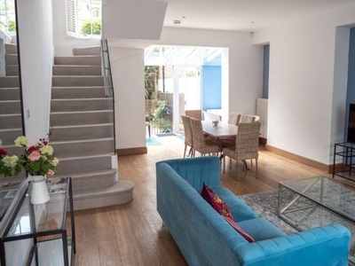 3 Bedroom House For Sale In London, Royal Borough Of Kensington And Chelsea