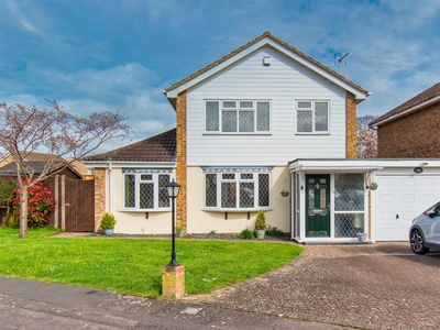 3 bedroom link detached house for sale in Loxwood, Earley, Reading, RG6