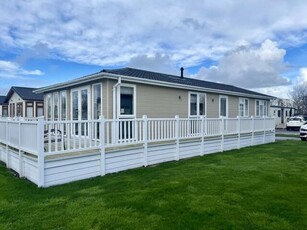 3 Bedroom Mobile Home For Sale In Banks, Southport