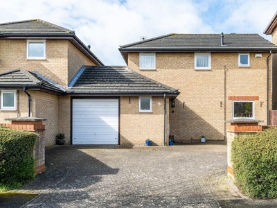 3 bedroom link detached house for sale in Hendrix Drive, Crownhill, Milton Keynes, MK8