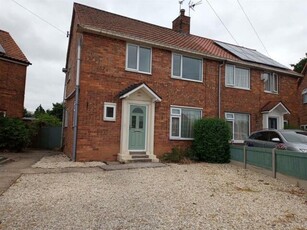 3 Bedroom Semi-detached House For Rent In Howden