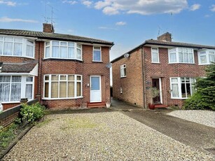 3 Bedroom Semi-detached House For Sale In Borehamwood