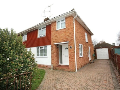 3 bedroom semi-detached house for sale in Cottesmore Road, Woodley, Reading, RG5