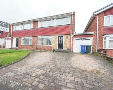 3 bedroom semi-detached house for sale in Dundee Close, Chapel House, NE5