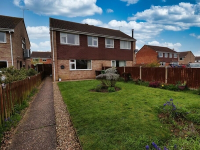 3 bedroom semi-detached house for sale in Harwich Close, Lincoln, LN5
