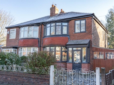 3 bedroom semi-detached house for sale in Kings Road, Firswood, M16