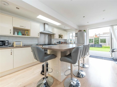 3 bedroom semi-detached house for sale in Merton Road, Bearsted, Maidstone, ME15