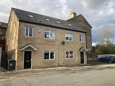 3 bedroom semi-detached house for sale in Norwood Place, Shipley, West Yorkshire, BD18