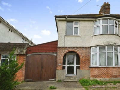 3 bedroom semi-detached house for sale in Oxford Road, Reading, RG30