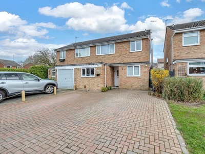 3 bedroom semi-detached house for sale in Raynham Road, Bury St Edmunds, IP32