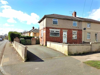 3 bedroom semi-detached house for sale in Smith Avenue, Bradford, BD6