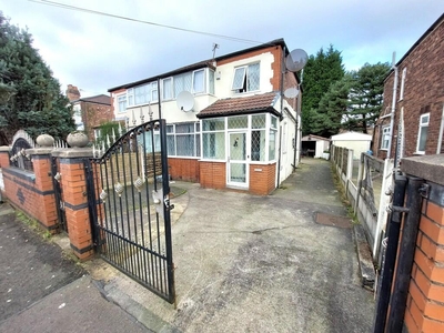 3 bedroom semi-detached house for sale in Taylor Street, Prestwich, M25