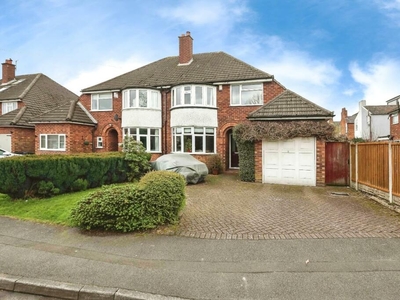 3 bedroom semi-detached house for sale in Wakefield Close, Sutton Coldfield, B73