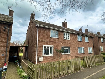 3 bedroom semi-detached house for sale in Woodside, Stony Stratford, Milton Keynes, MK11