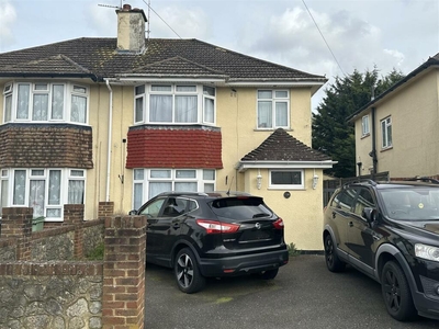 3 bedroom semi-detached house for sale in Worcester Road, Maidstone, ME15