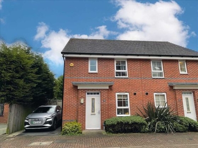 3 bedroom semi-detached house to rent Solihull, B90 3NH