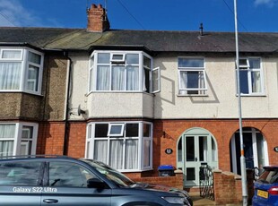 3 bedroom terraced house for rent in Barry Road, Abington, Northampton NN1 5JS, NN1