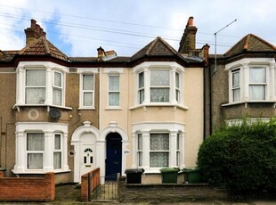 3 Bedroom Terraced House For Rent In Hither Green, London