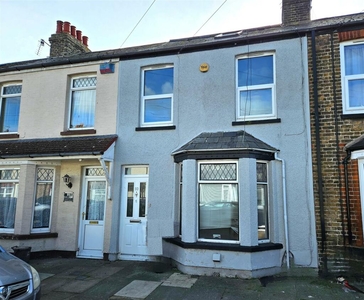 3 bedroom terraced house for rent in Nash Court Gardens, Margate, CT9