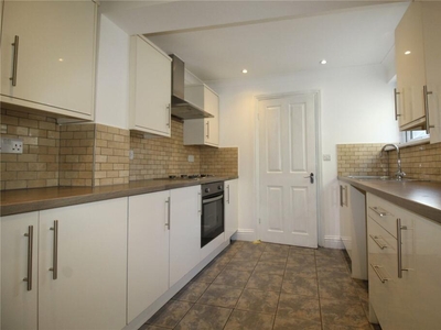 3 bedroom terraced house for rent in Old Road West, Gravesend, Kent, DA11
