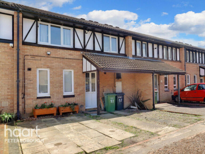 3 bedroom terraced house for sale in Beckingham, Peterborough, PE2