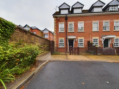 3 bedroom terraced house for sale in Carnatic Court, Carnatic Road, Liverpool, L18