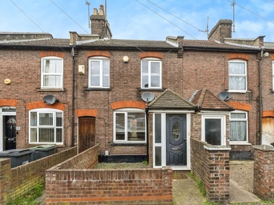 3 bedroom terraced house for sale in Edward Street, Luton, Bedfordshire, LU2