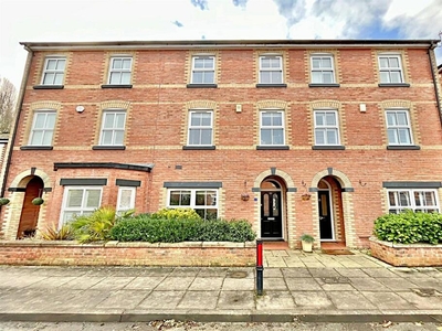 3 bedroom terraced house for sale in Elm Grove, Didsbury, M20