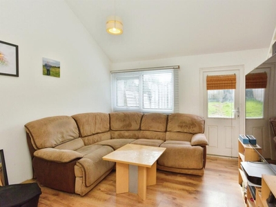 3 bedroom terraced house for sale in Kingsfold, Bradville, MILTON KEYNES, MK13