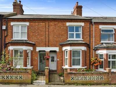 3 bedroom terraced house for sale in London Road, Stony Stratford, Milton Keynes, MK11