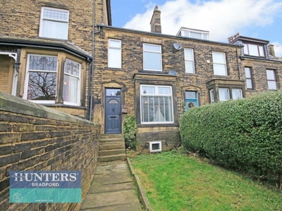 3 bedroom terraced house for sale in Pasture Lane (s), Clayton, BD14