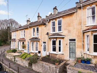 3 bedroom terraced house for sale in Pera Place, Bath, BA1