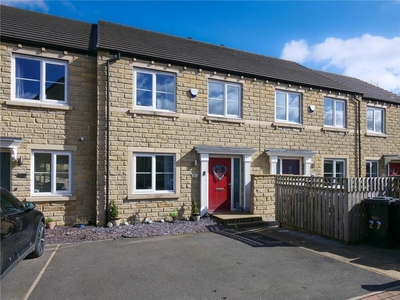 3 bedroom terraced house for sale in Quarry Park, Idle, Bradford, West Yorkshire, BD10