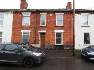 3 bedroom terraced house for sale in Thesiger Street, Lincoln, LN5