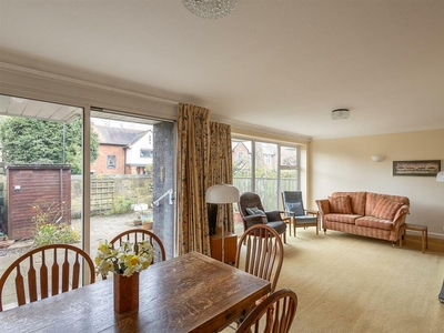 3 bedroom town house for sale in Avondale Court, Rectory Road, Gosforth, Newcastle upon Tyne, NE3